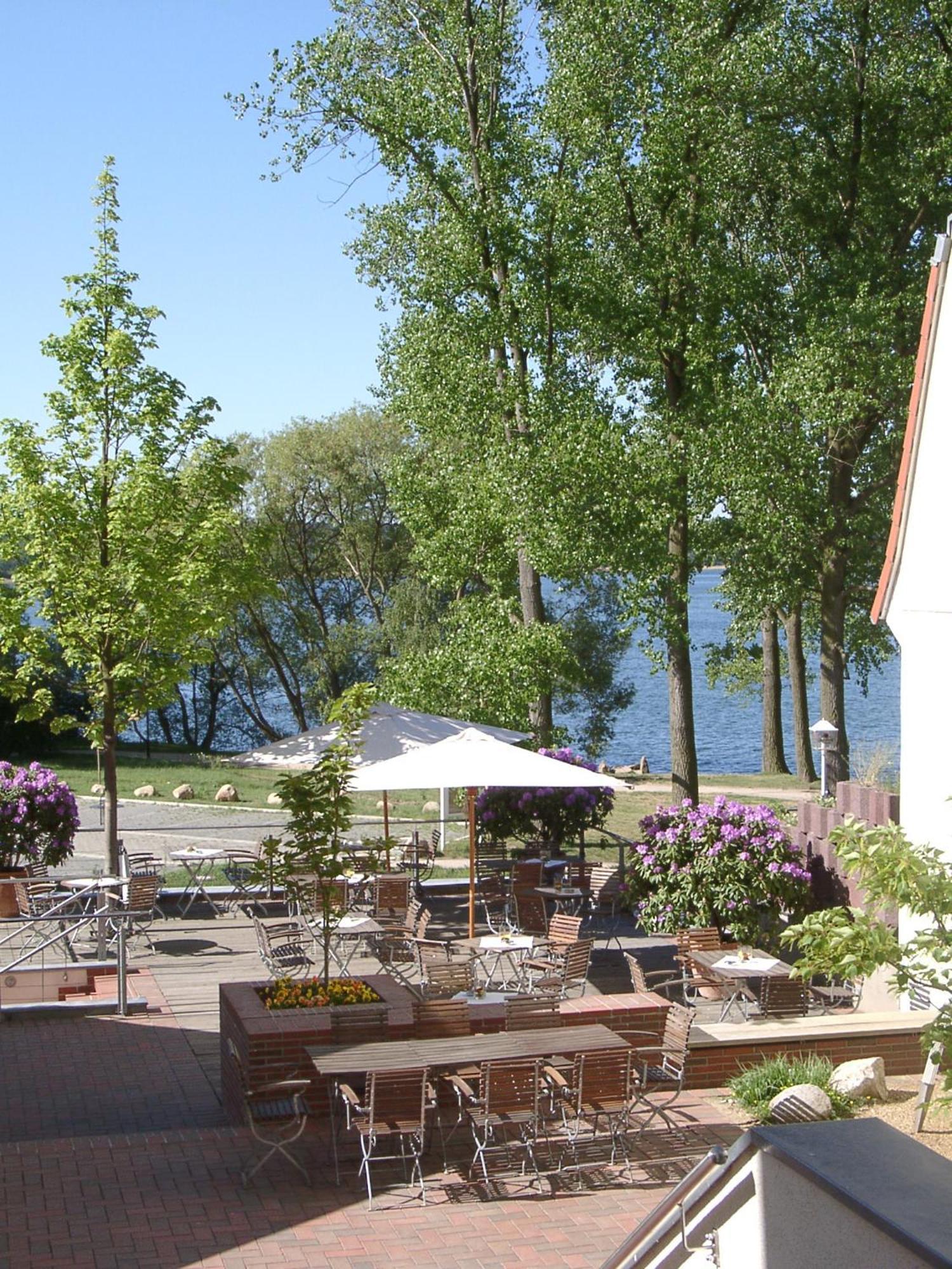 Hotel Kleines Meer Waren  Luaran gambar