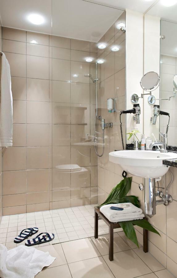 Hotel Kleines Meer Waren  Luaran gambar